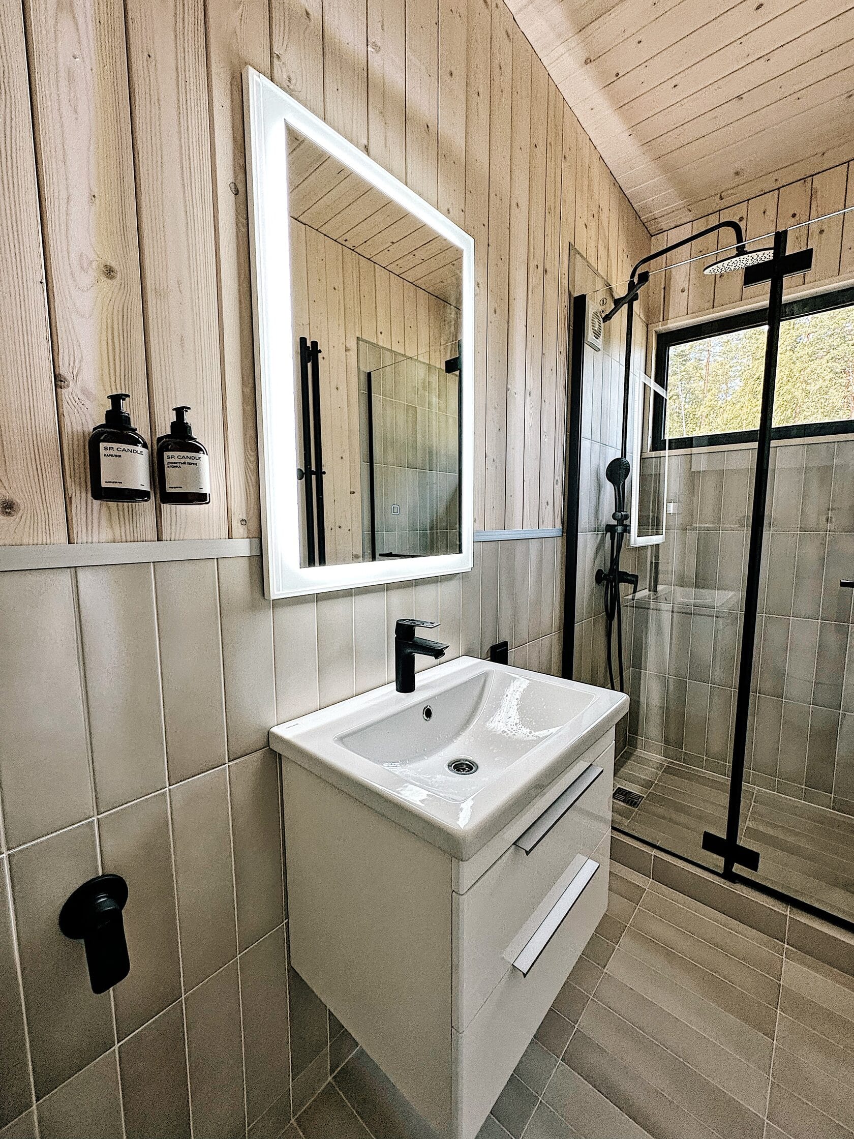 Boxmate house reference image 13