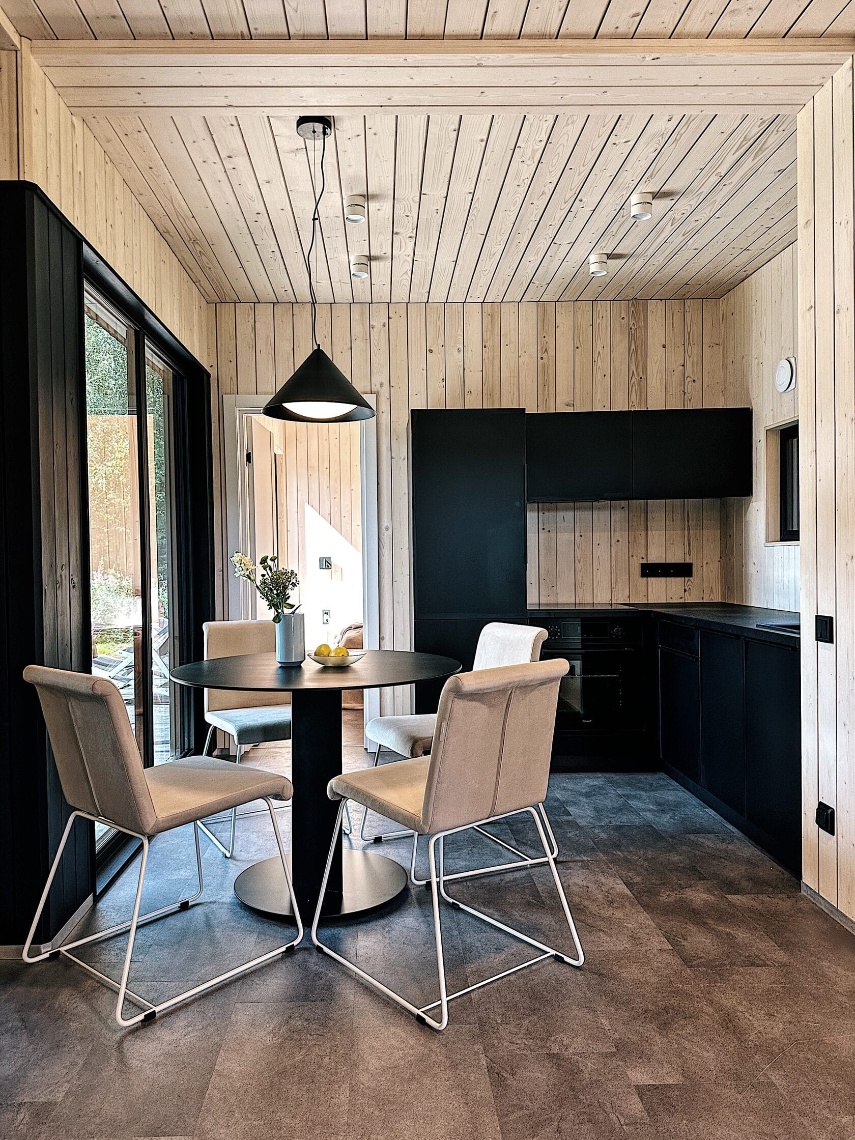 Boxmate house reference image 14